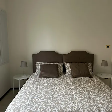 Lumos Apartment *